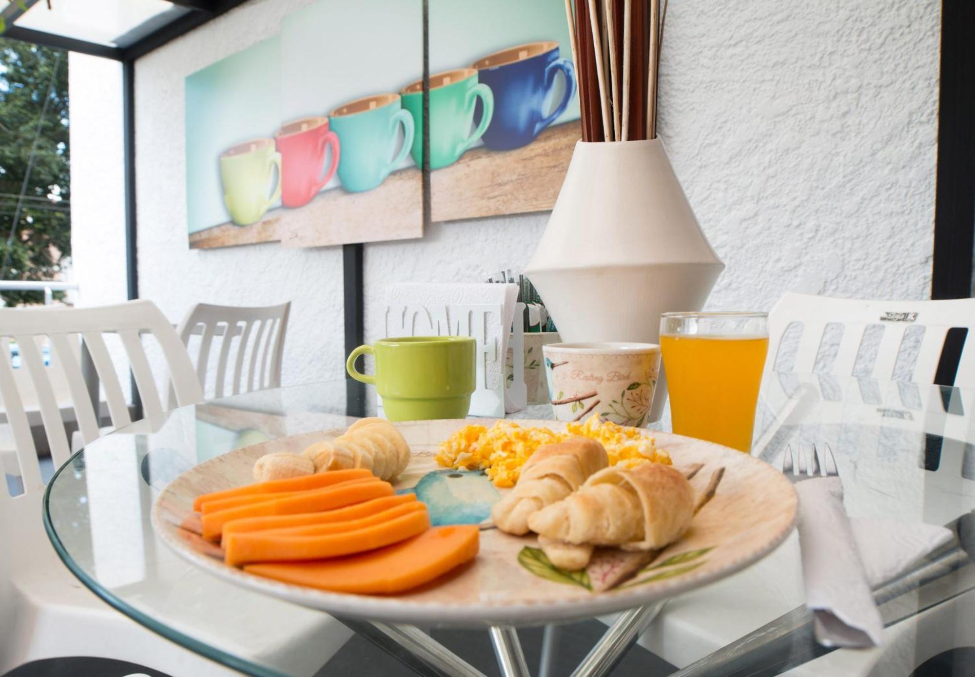 Almaviva Casa Hotel Medellín Zewnętrze zdjęcie